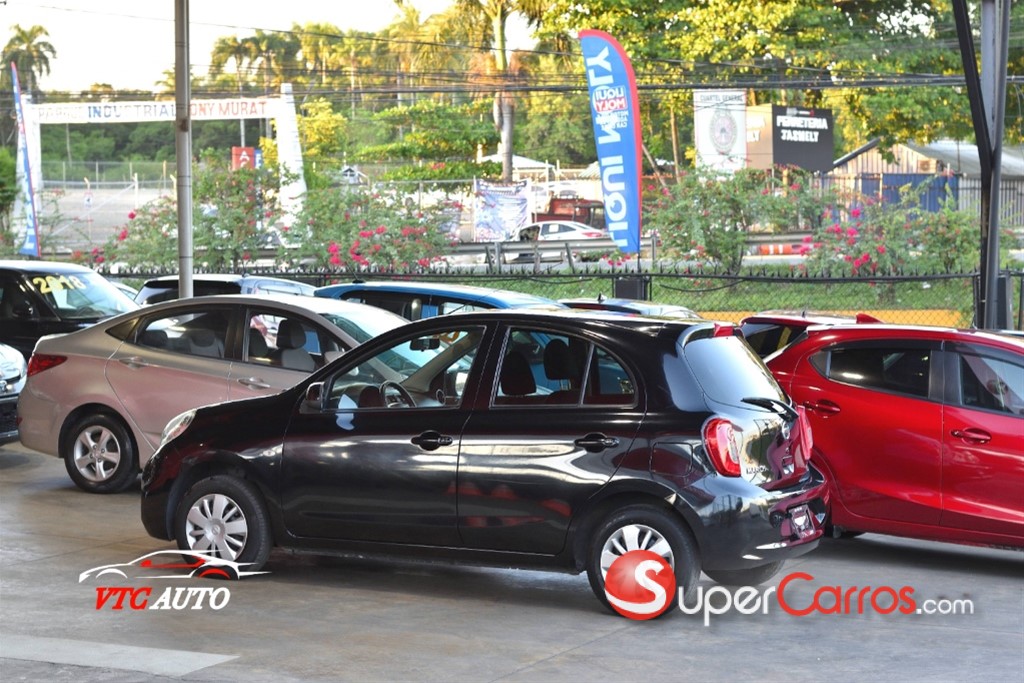 2020 Nissan March — foto 10 / 12