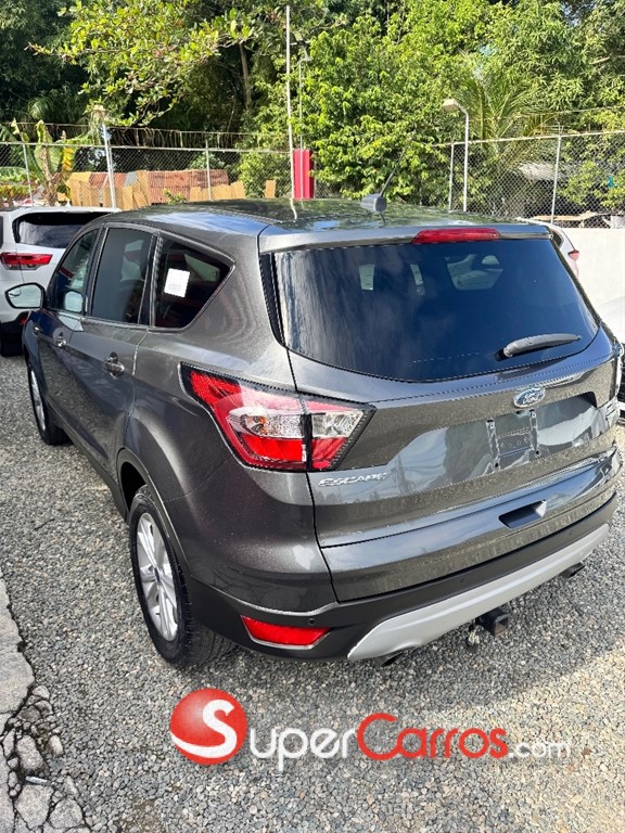 2017 Ford Escape — foto 3 / 5