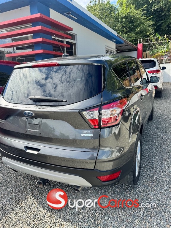 2017 Ford Escape — foto 4 / 5