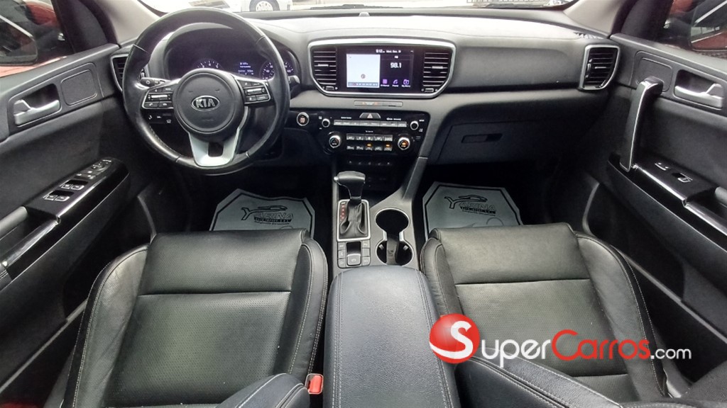 2020 Kia Sportage EX — foto 9 / 12