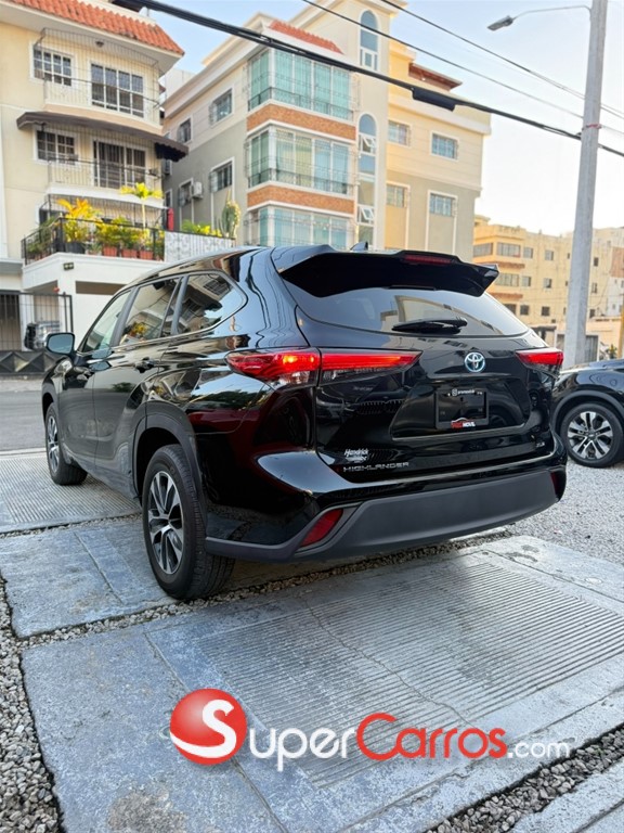 2023 Toyota Highlander Hybrid XLE — foto 4 / 12