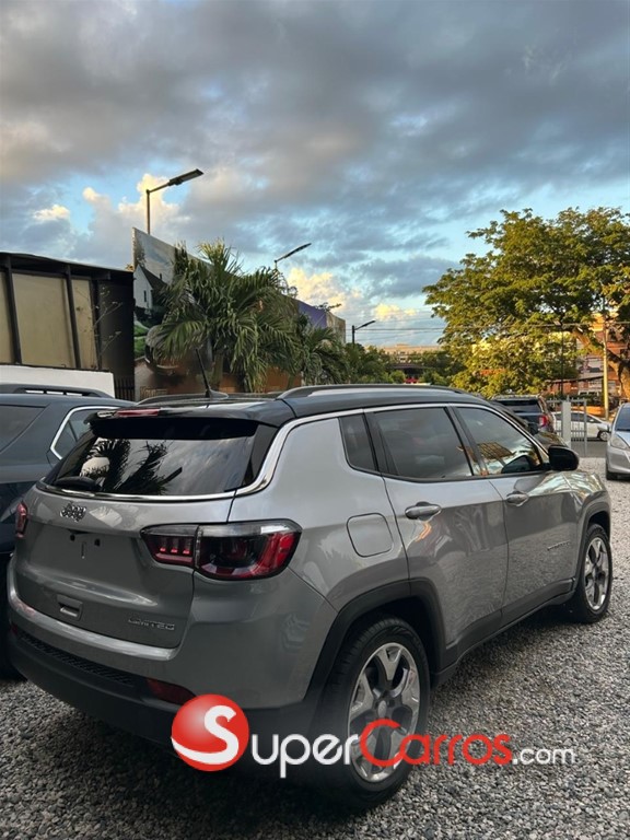 2020 Jeep Compass Limited — foto 4 / 9