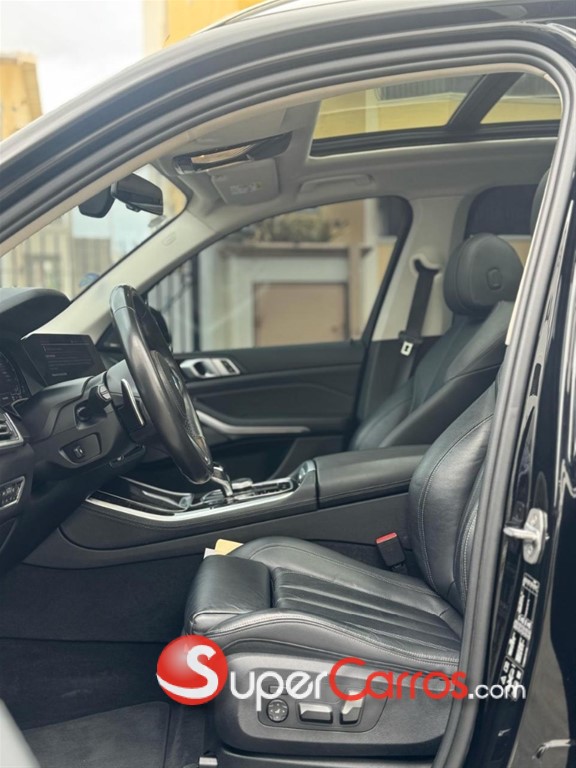 2019 BMW X 5 40i — foto 5 / 6