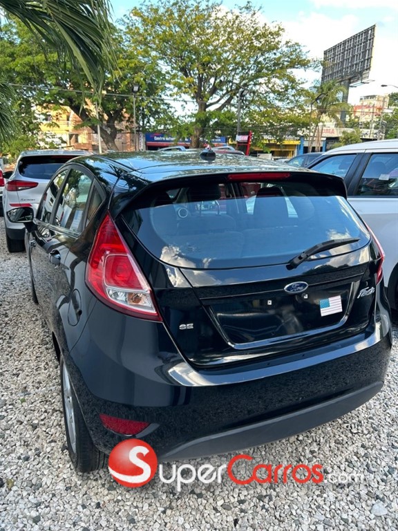 2019 Ford Fiesta SE — foto 3 / 8