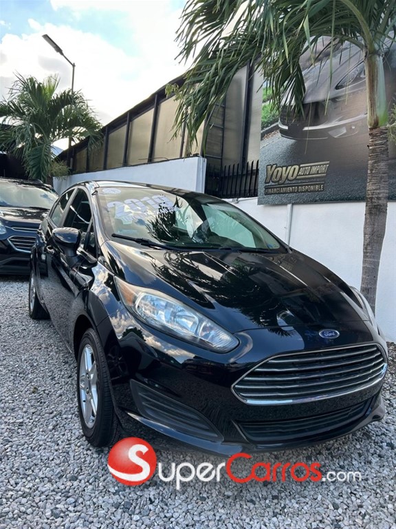 2019 Ford Fiesta SE — foto 8 / 8