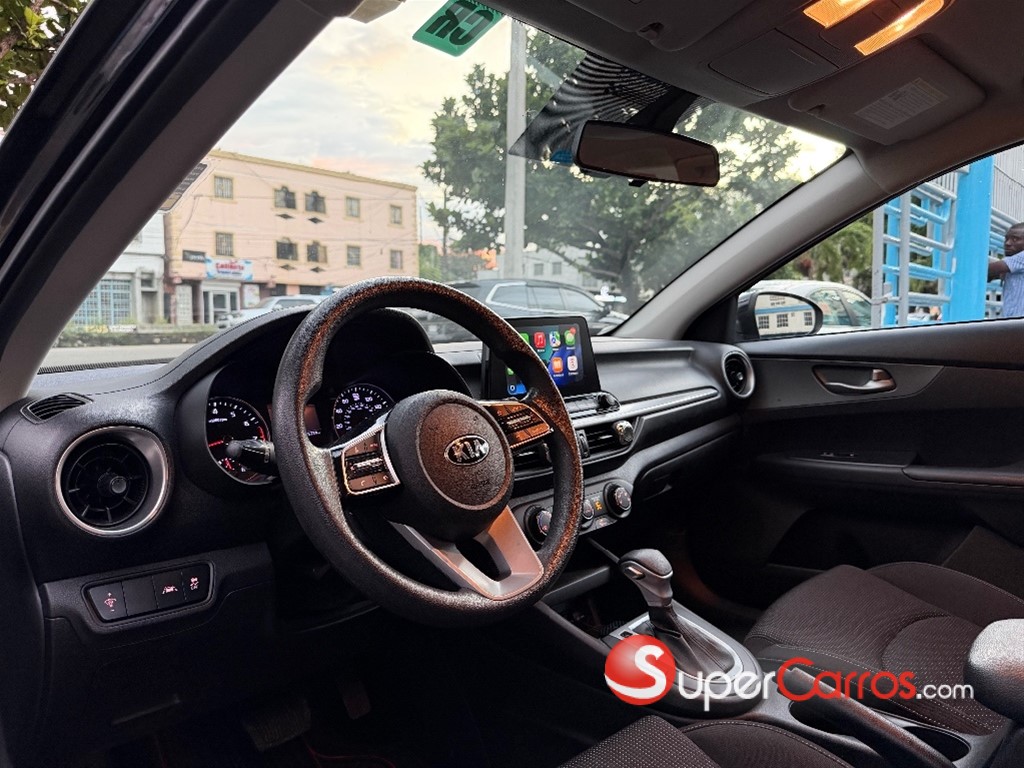 2020 Kia Forte LXS — foto 4 / 9