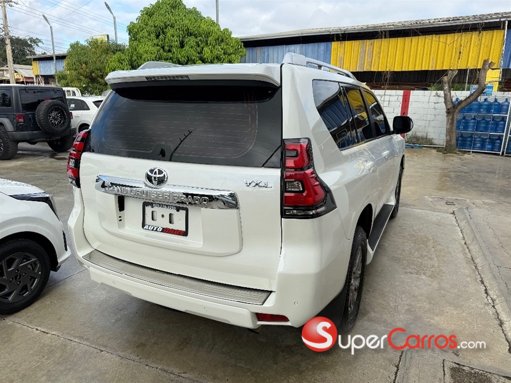2018 Toyota Land Cruiser Prado VXL — foto 4 / 12