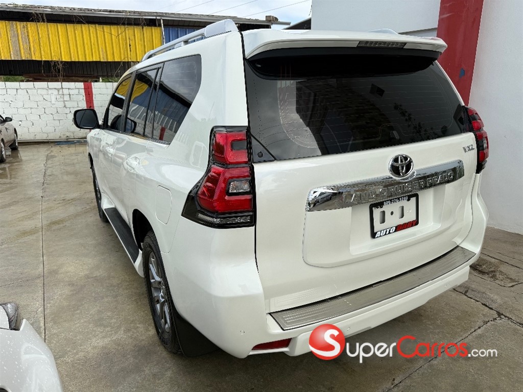 2018 Toyota Land Cruiser Prado VXL — foto 6 / 12