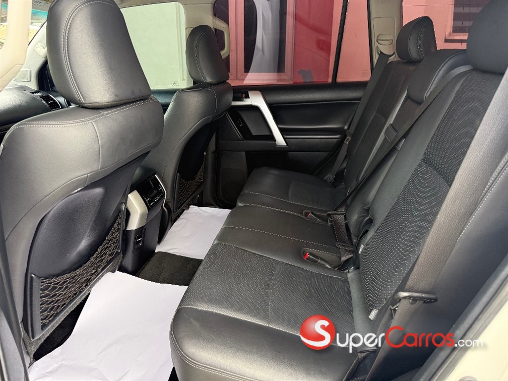 2018 Toyota Land Cruiser Prado VXL — foto 11 / 12