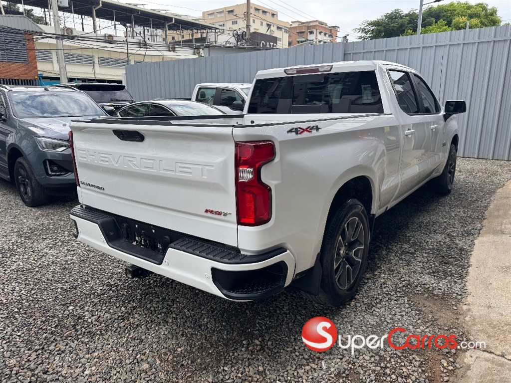 2020 Chevrolet Silverado RST Duramax — foto 3 / 6