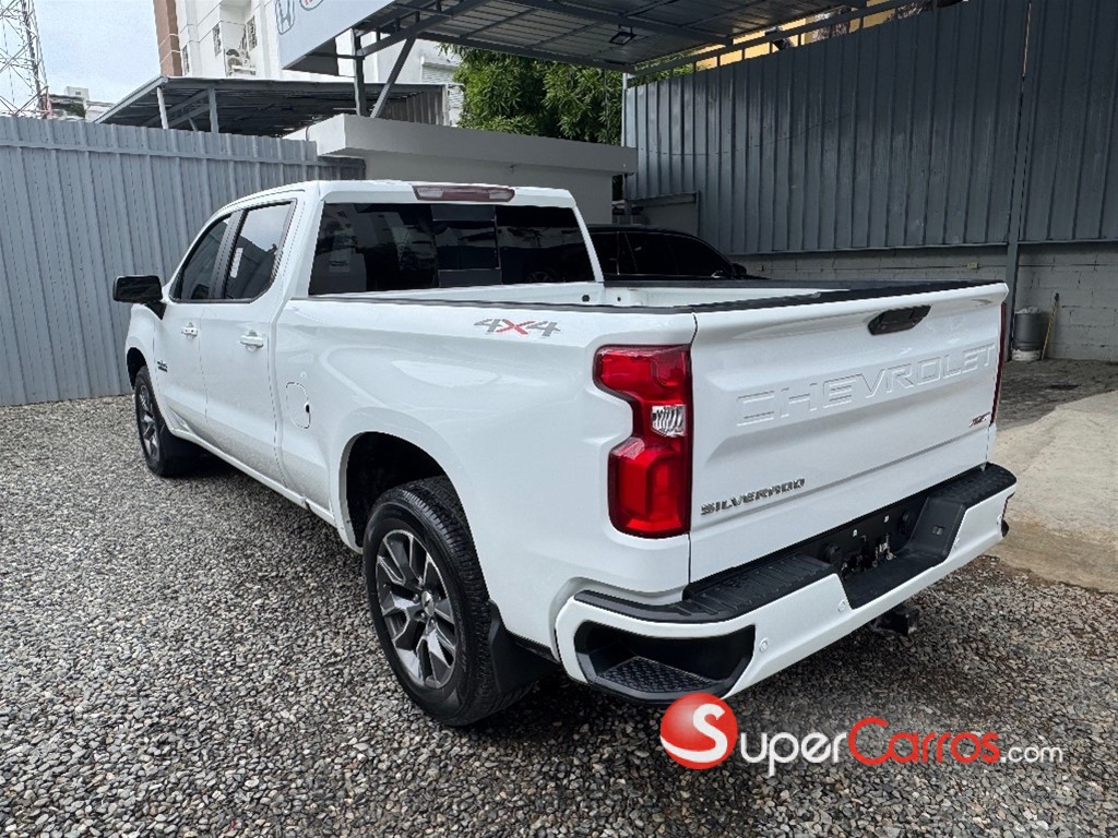 2020 Chevrolet Silverado RST Duramax — foto 4 / 6