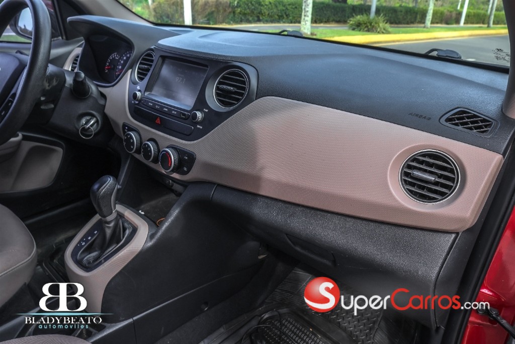 2019 Hyundai i 10 — foto 4 / 11