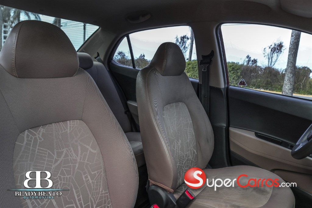 2019 Hyundai i 10 — foto 5 / 11