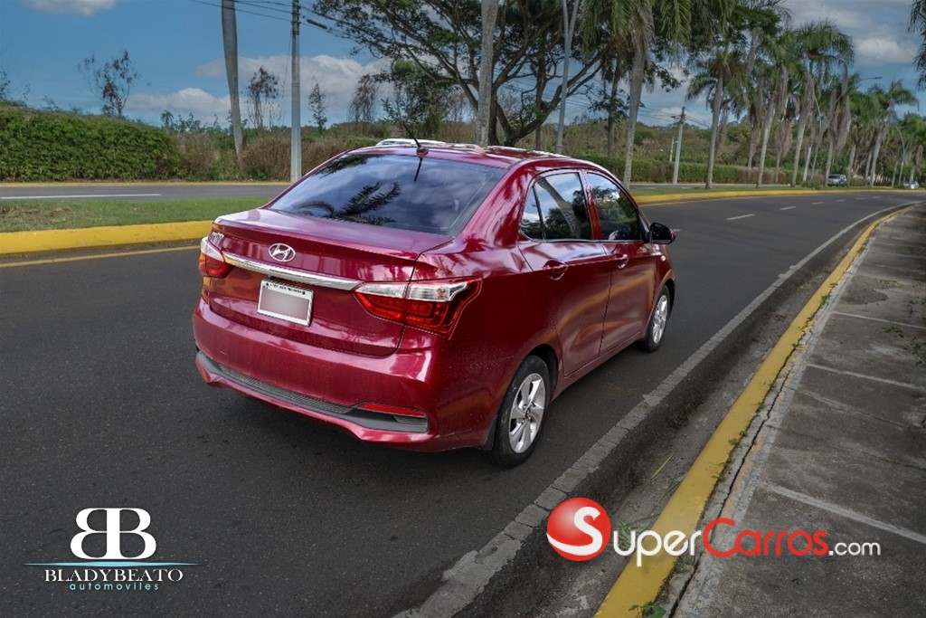 2019 Hyundai i 10 — foto 8 / 11