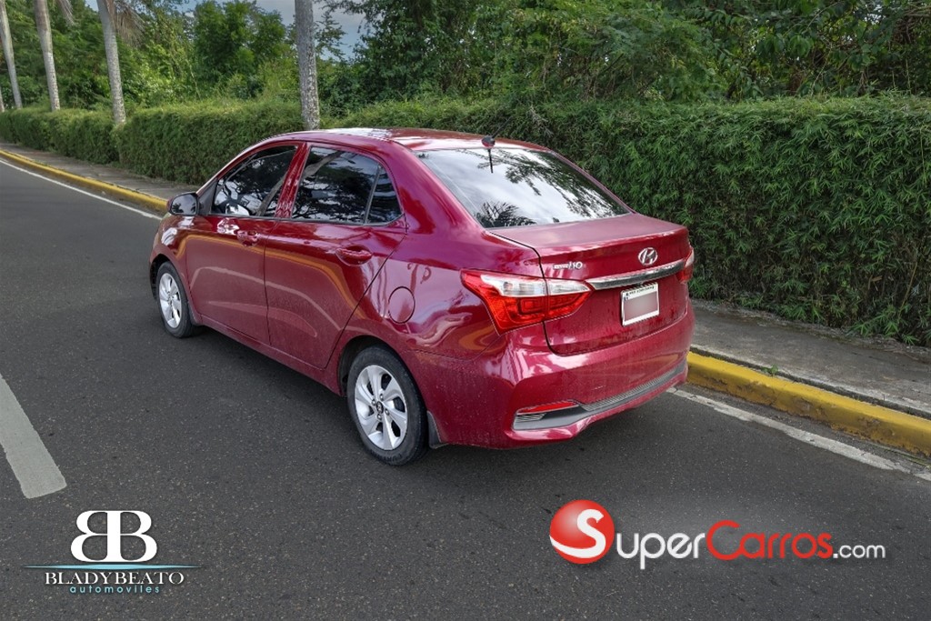 2019 Hyundai i 10 — foto 10 / 11