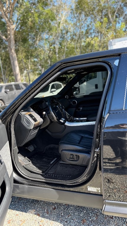 2018 Land Rover Range Rover Sport SE — foto 6 / 9