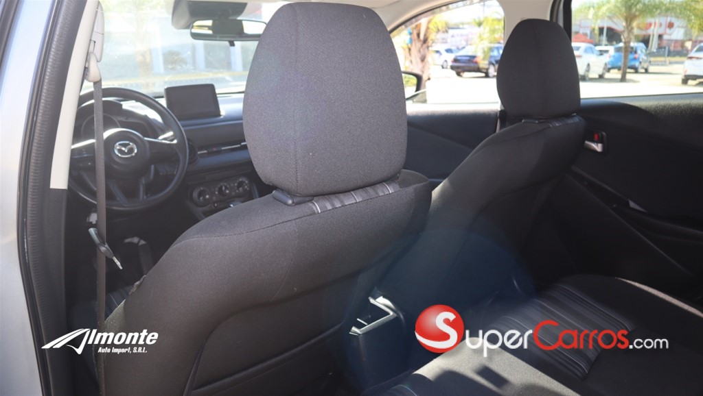 2020 Mazda Demio — foto 8 / 11