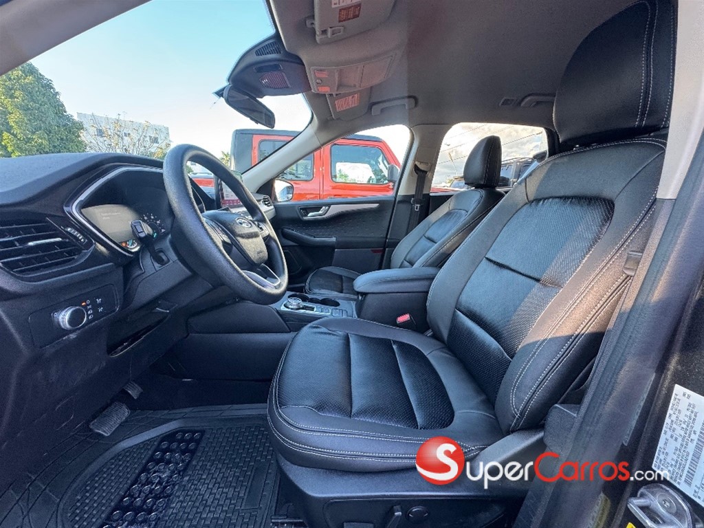 2020 Ford Escape SE — foto 8 / 11