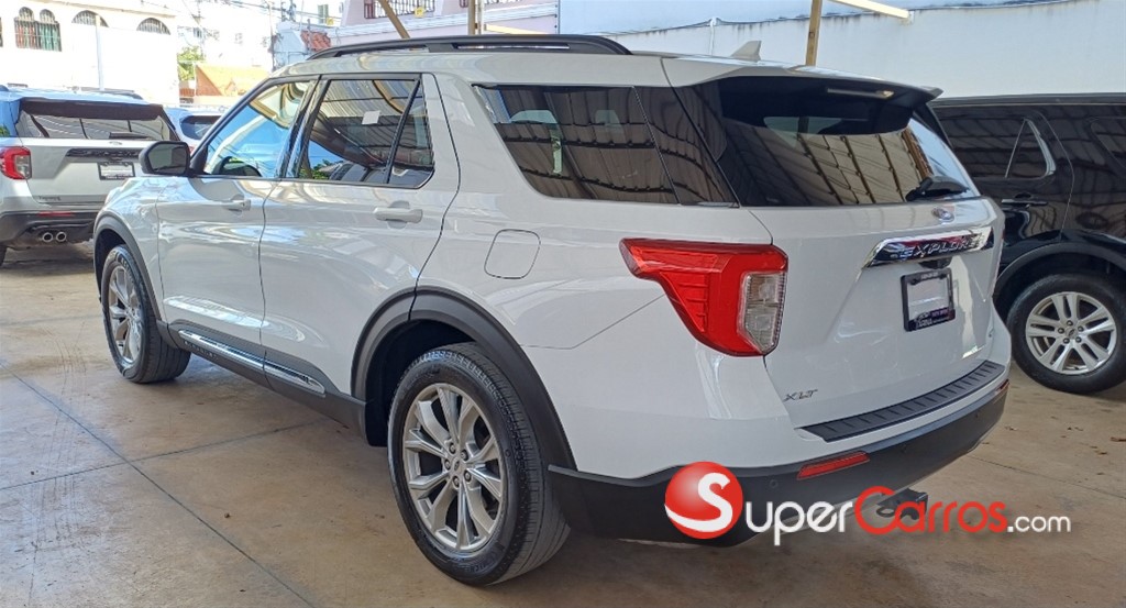 2020 Ford Explorer XLT 4WD — foto 3 / 12