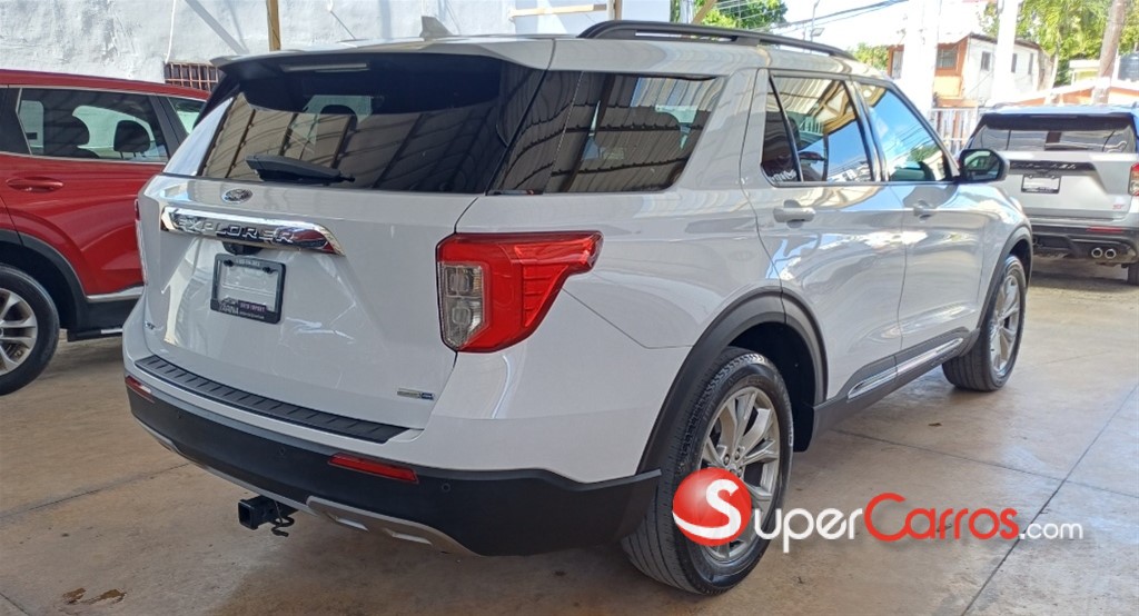 2020 Ford Explorer XLT 4WD — foto 4 / 12