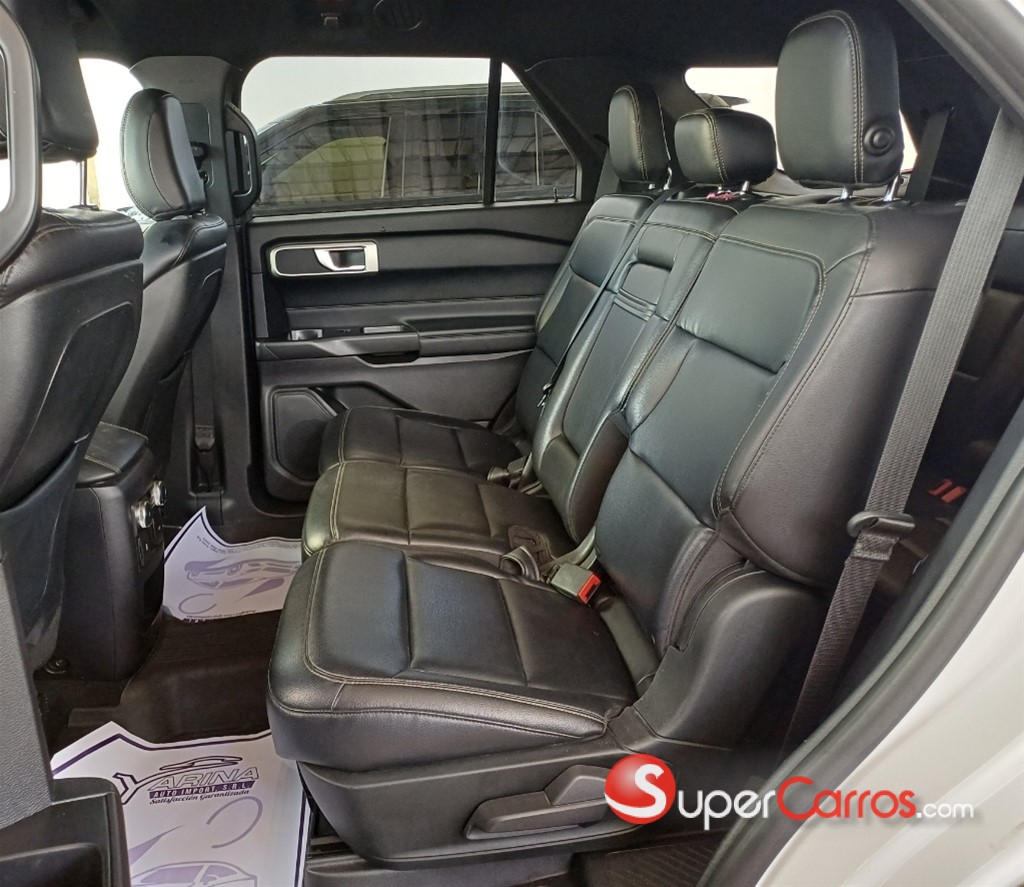 2020 Ford Explorer XLT 4WD — foto 6 / 12