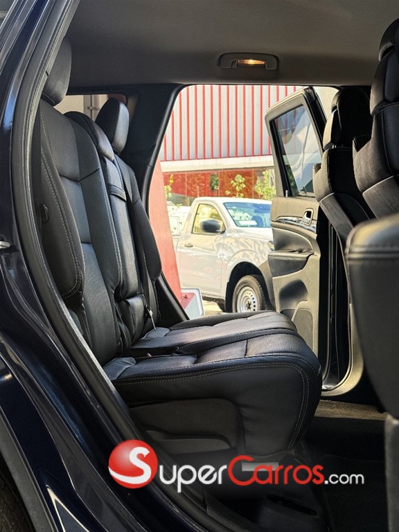 2012 Jeep Cherokee Laredo — foto 4 / 11