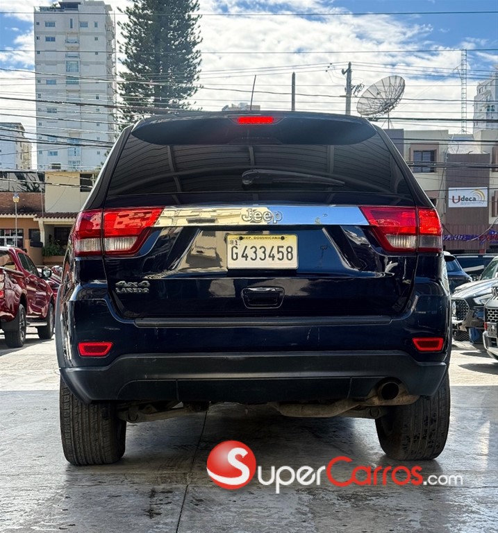 2012 Jeep Cherokee Laredo — foto 10 / 11
