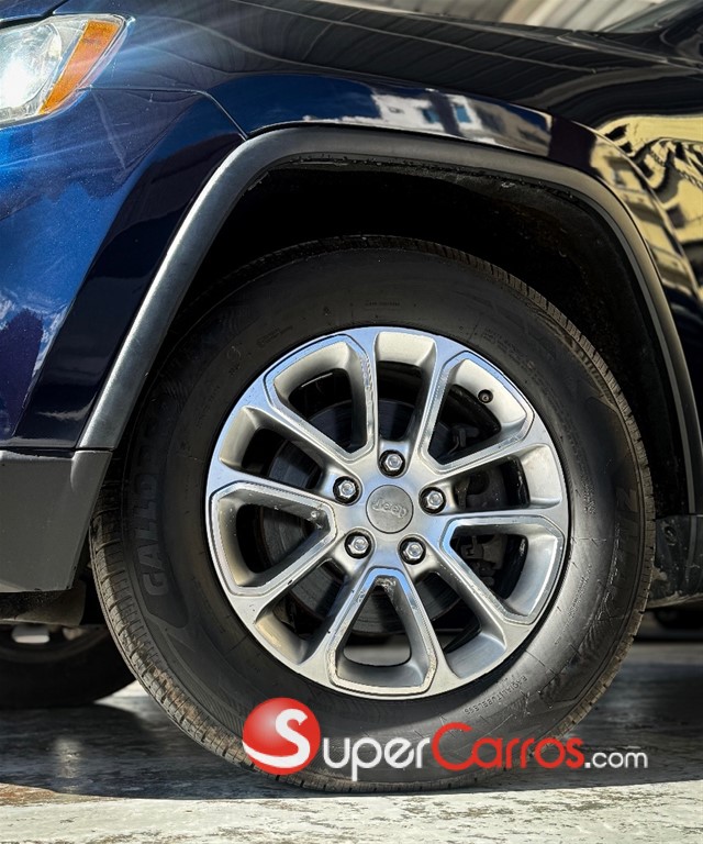 2012 Jeep Cherokee Laredo — foto 11 / 11