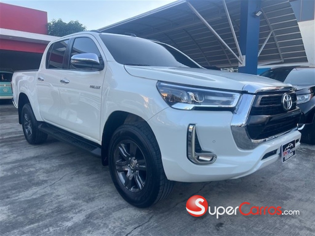 2022 Toyota Hilux SRV — foto 2 / 9