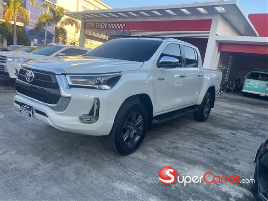 2022 Toyota Hilux SRV — foto 5 / 9
