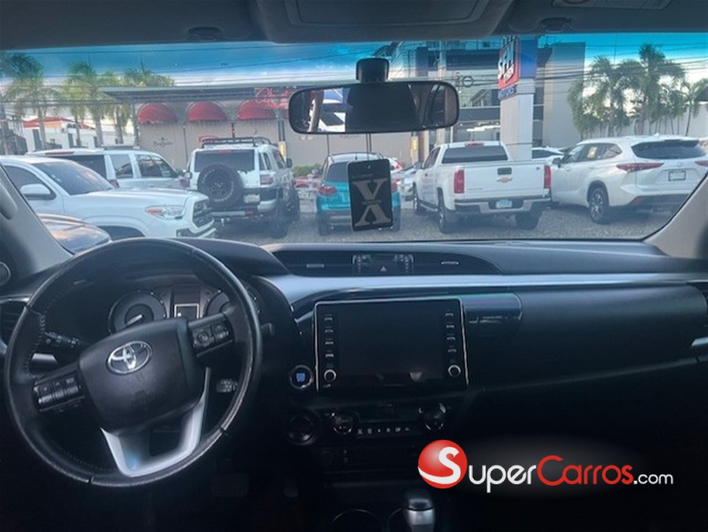 2022 Toyota Hilux SRV — foto 7 / 9
