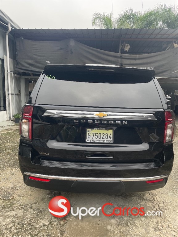 2021 Chevrolet Suburban LT — foto 4 / 10