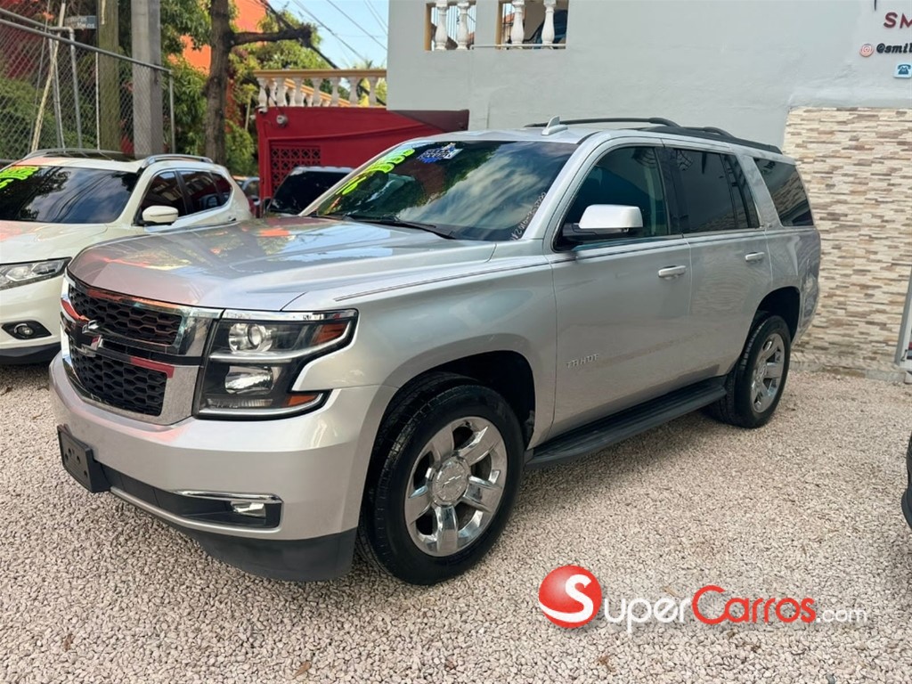2016 Chevrolet Tahoe LS — foto 3 / 10