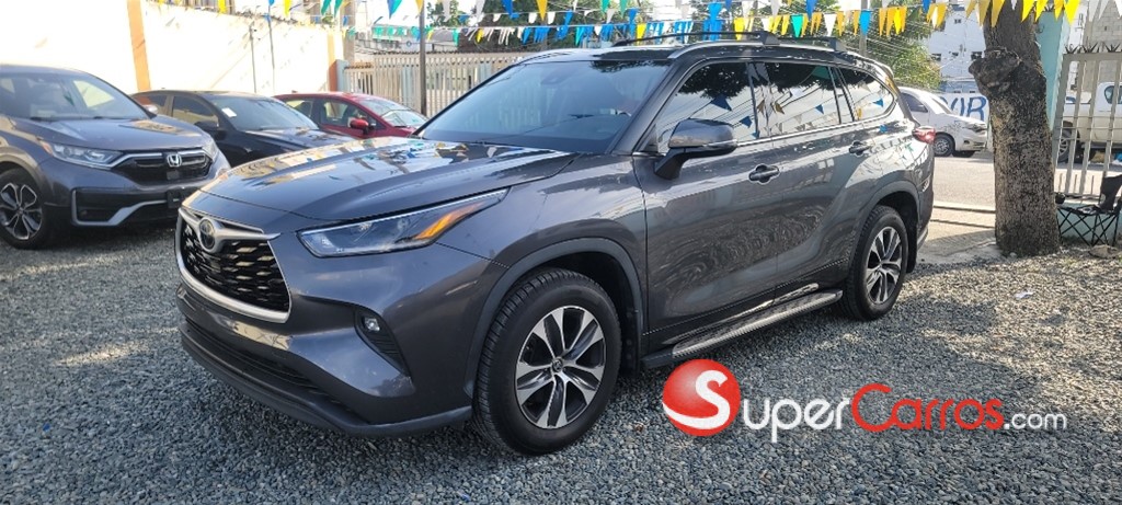2021 Toyota Highlander XLE