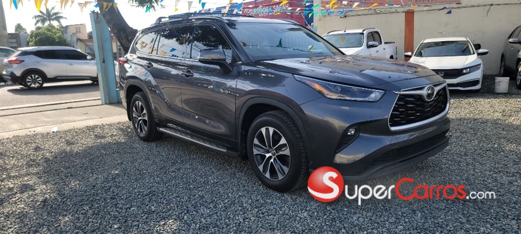 2021 Toyota Highlander XLE — foto 9 / 10