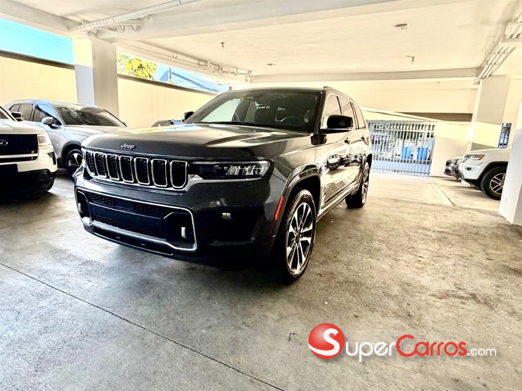 2021 Jeep Grand Cherokee Overland — foto 3 / 12