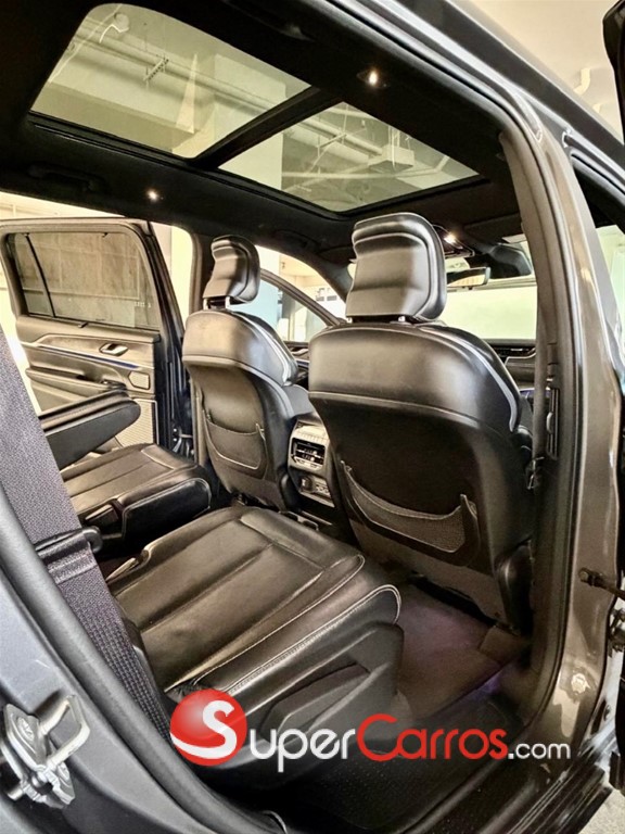 2021 Jeep Grand Cherokee Overland — foto 9 / 12