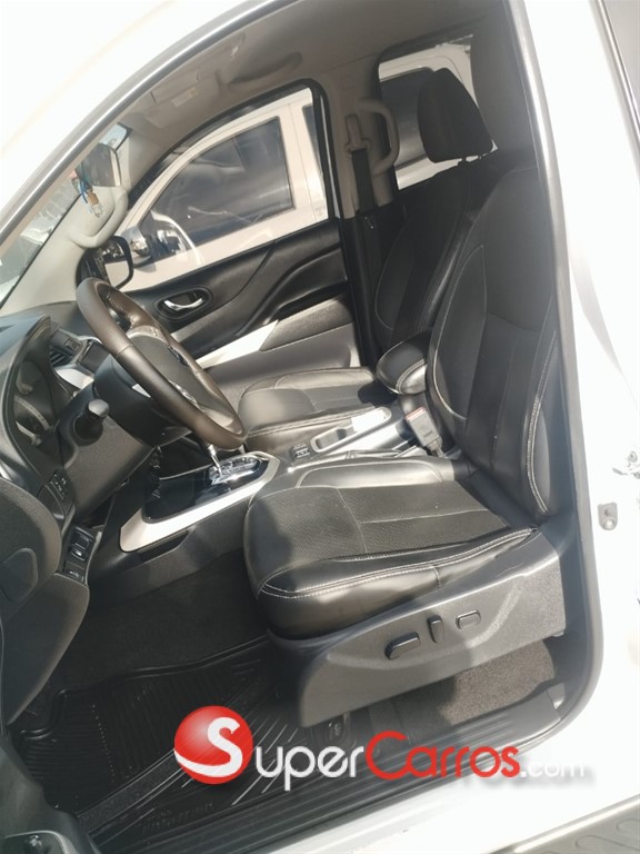 2021 Nissan Frontier LE — foto 3 / 9