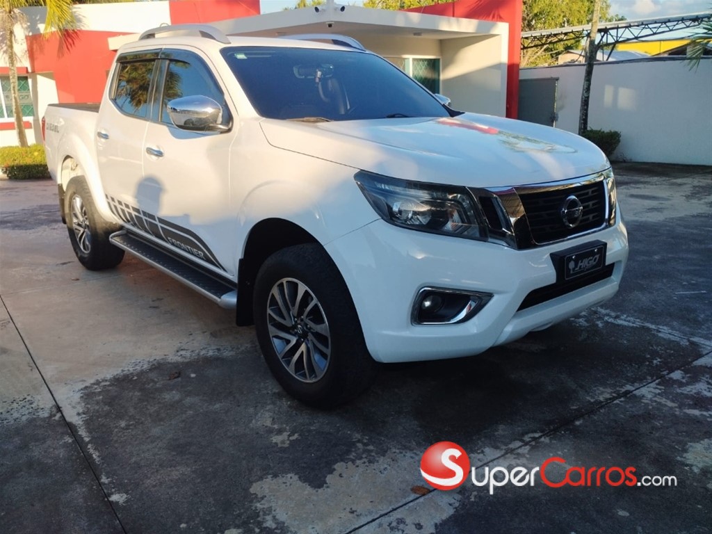 2021 Nissan Frontier LE — foto 8 / 9