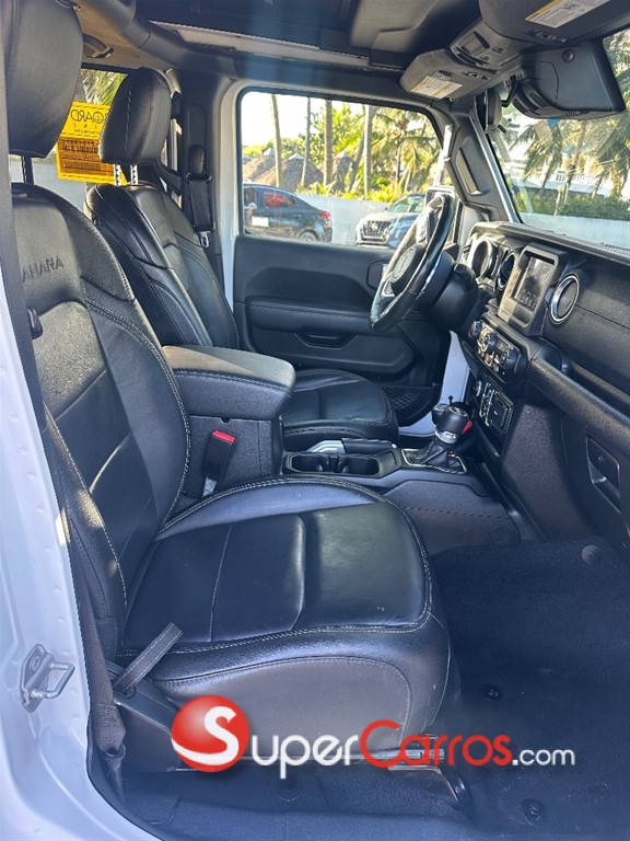 2021 Jeep Wrangler Sahara Unlimited — foto 4 / 7