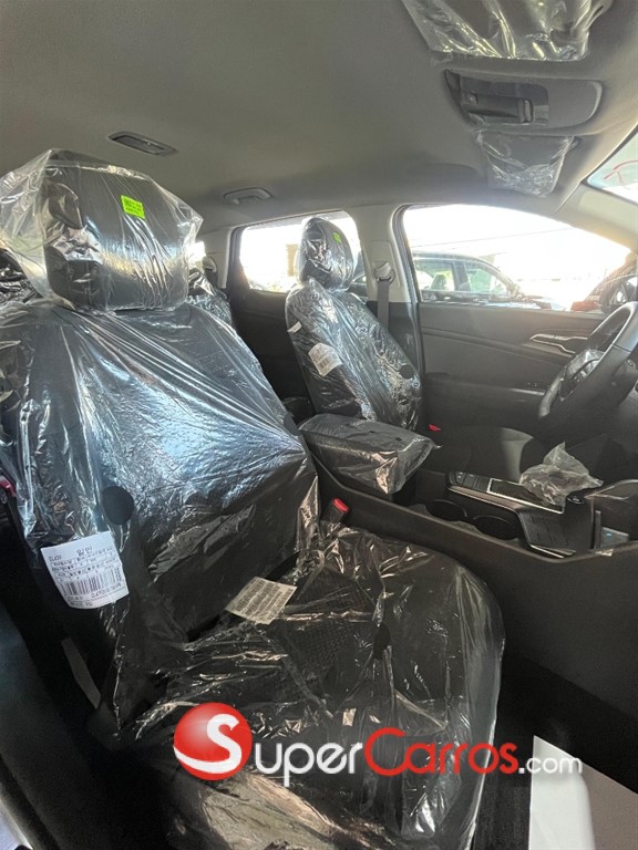 2027 Kia Sportage Sport — foto 2 / 11