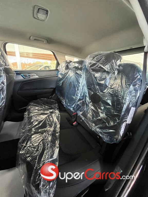 2027 Kia Sportage Sport — foto 7 / 11