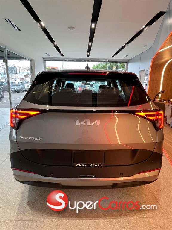 2027 Kia Sportage Sport — foto 10 / 11