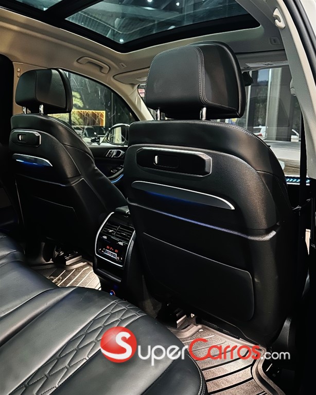 2023 BMW X 7 XDRIVE 40i — foto 6 / 12