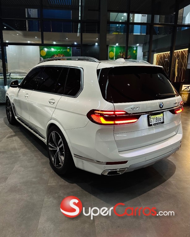 2023 BMW X 7 XDRIVE 40i — foto 10 / 12