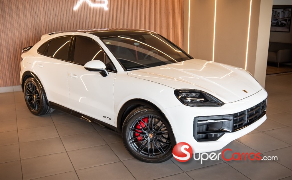 2025 Porsche Cayenne Coupe GTS — foto 2 / 12