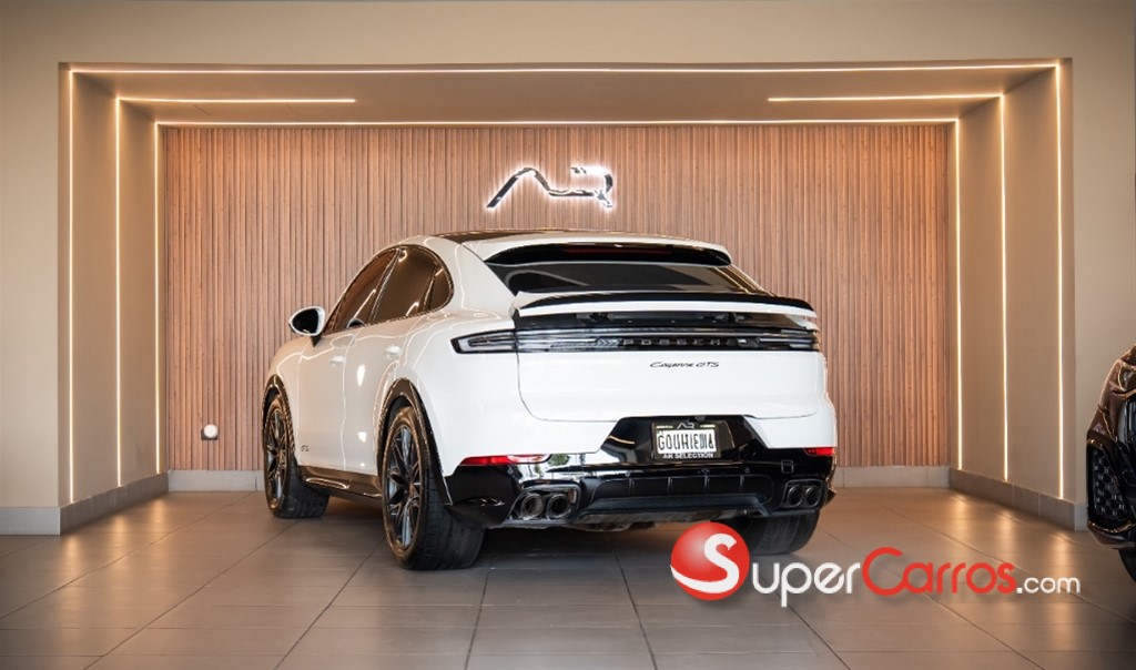 2025 Porsche Cayenne Coupe GTS — foto 4 / 12