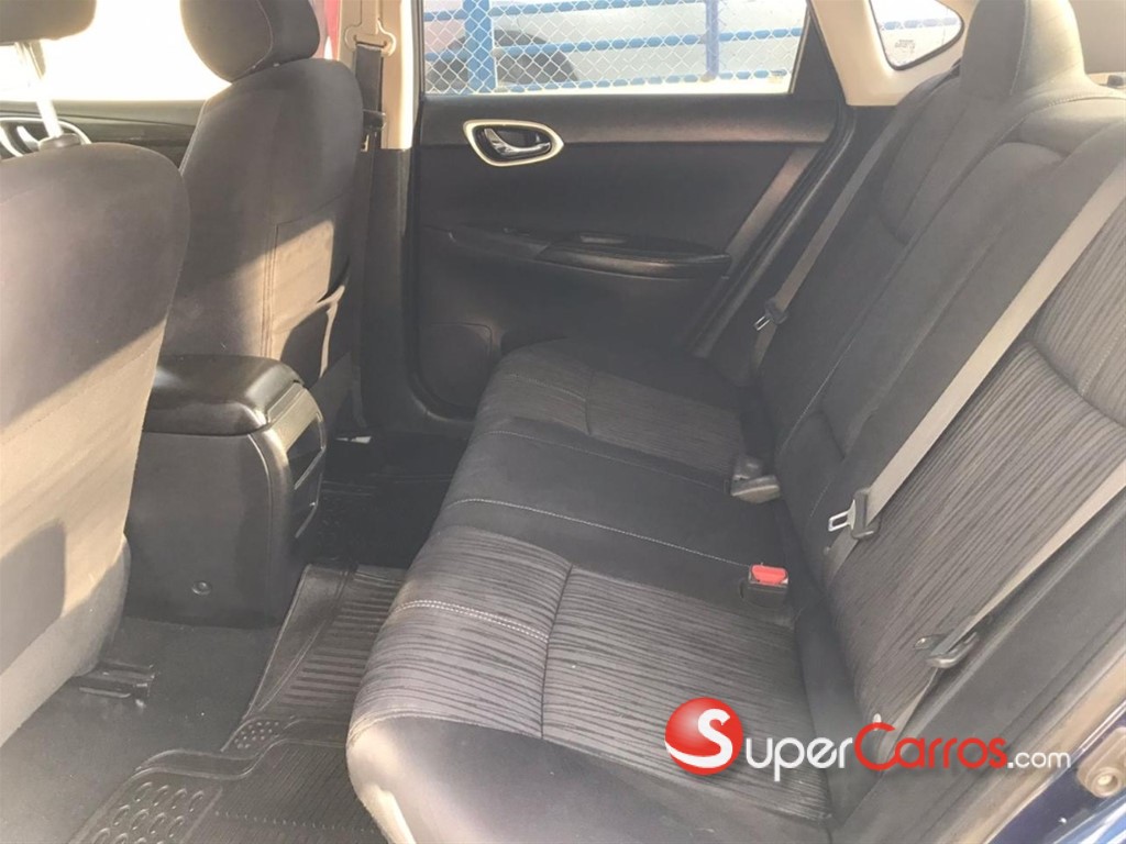 2016 Nissan Sentra SV — foto 7 / 9