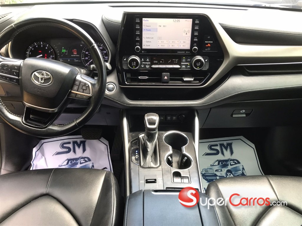 2020 Toyota Highlander XLE — foto 10 / 12