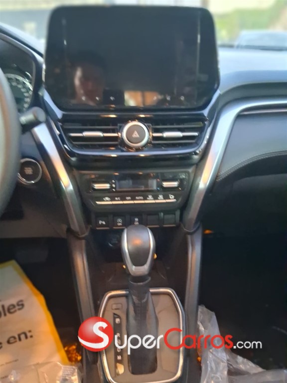2025 Suzuki Grand Vitara GLX — foto 10 / 11